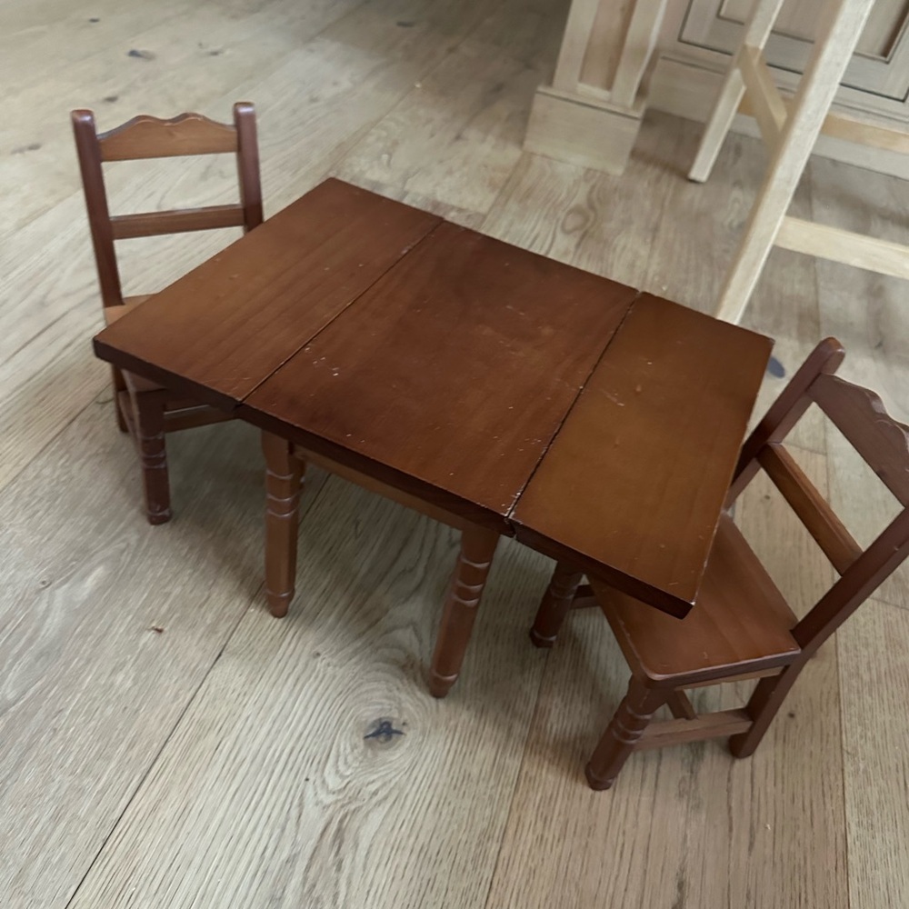 American Girl Molly Table & Chairs pleasant company
